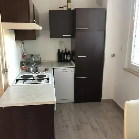 Apartment Lovely 3-bedroom In Center Of
